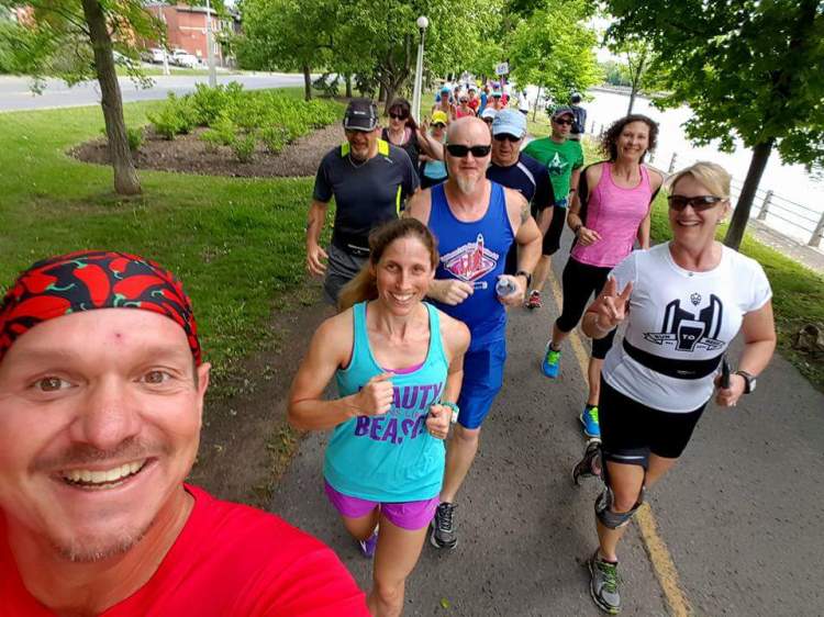 2016 Phone Download - pics and videos 8432